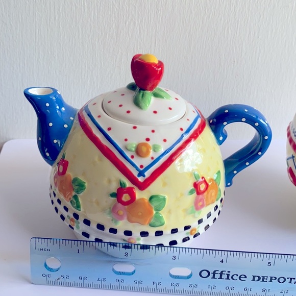 Mary Engelbreit Tea-for-one Set - Picture 4 of 7